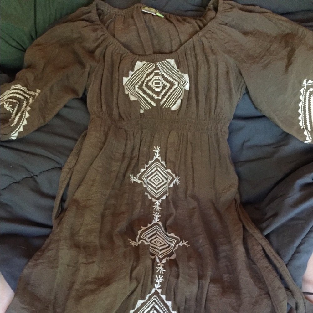 Light summer dress with native design